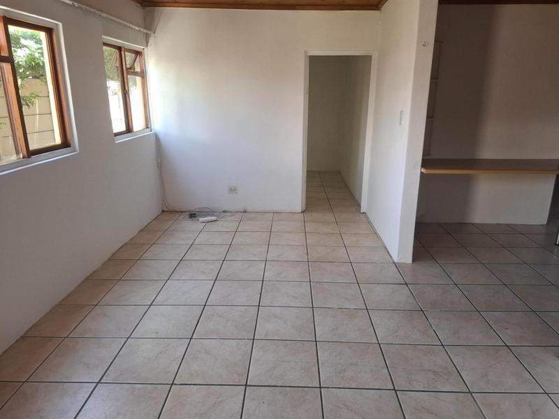 To Let 2 Bedroom Property for Rent in Glen Lilly Western Cape